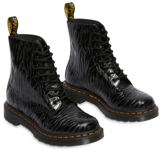 Dr. Martens Black 1460 Pascal Zebra Emboss Boot UK 4 - Picture 7 of 11